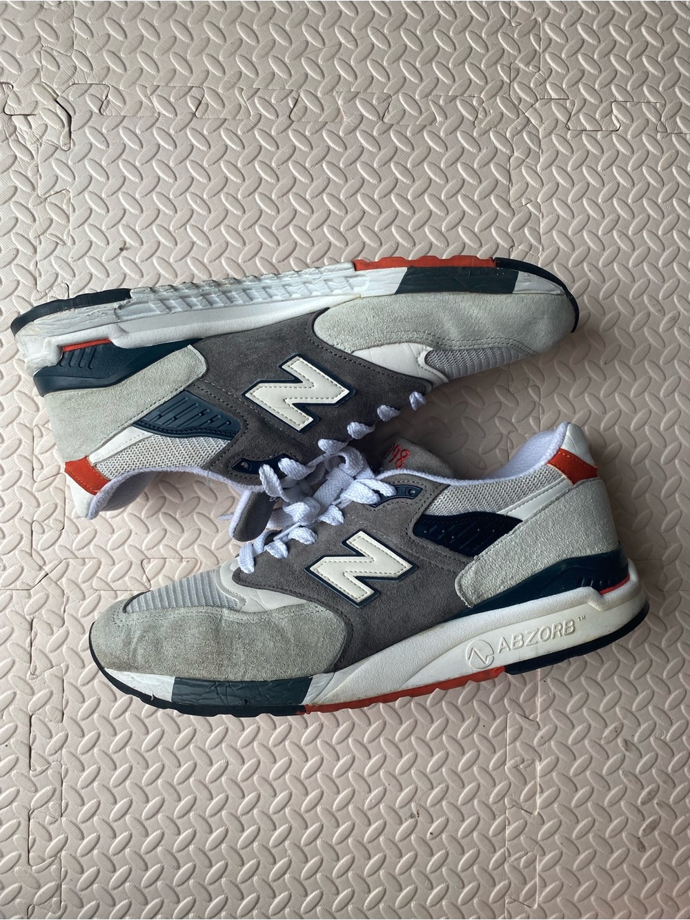 New Balance 998
